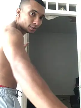 Snapshot of Aaronblack1_ chatting on 18, 3, 2025 Aaronblack1  online show from 18, 3, 2025