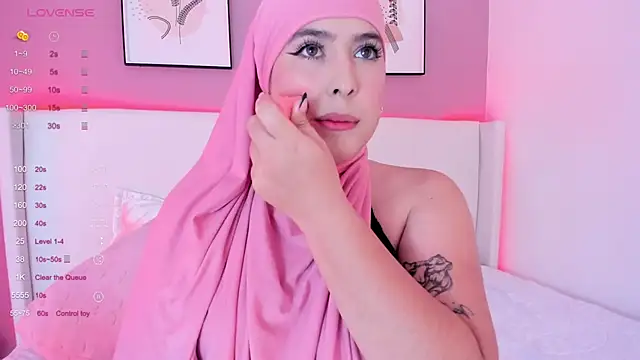 Snapshot of zahida_s chatting on 8, 1, 2025 zahida s online show from 8, 1, 2025