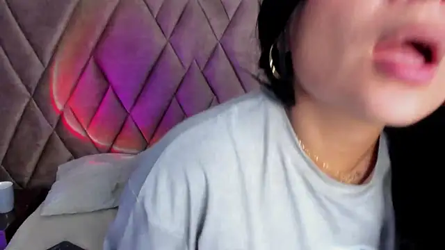 Amy Ross  online show from 16, 12, 2024