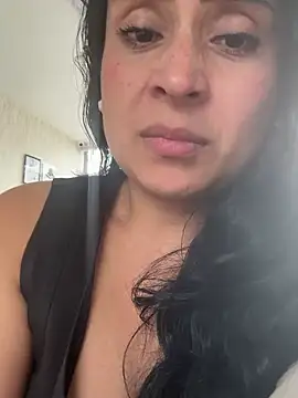 Amy Ross  online show from 6, 1, 2025