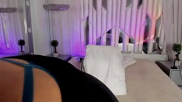 Amy Ross  online show from 18, 2, 2025