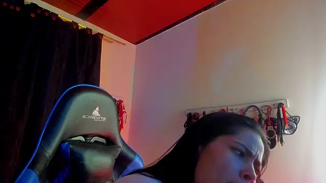 Snapshot of scarlet-kennedy98 chatting on 14, 10, 2025 scarlet-kennedy98 online show from 14, 10, 2025