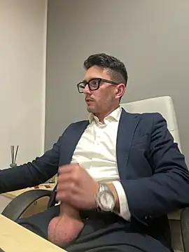 Snapshot of masterboss_ chatting on 5, 3, 2026 masterboss online show from 5, 3, 2026