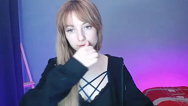 LuciaYoung online show from 31, 1, 2025