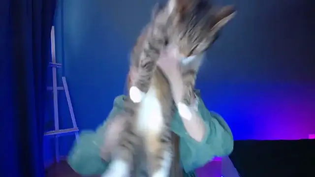 LuciaYoung online show from 12, 2, 2025