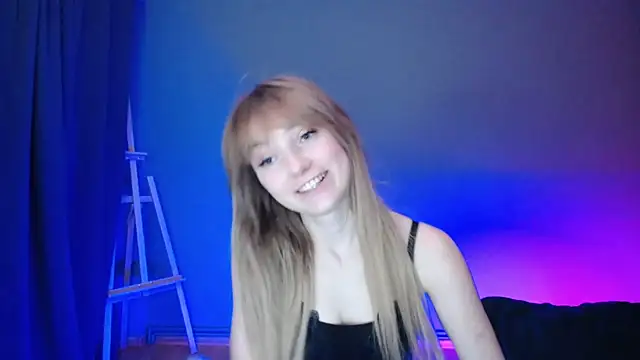 LuciaYoung online show from 6, 3, 2025