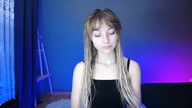 LuciaYoung online show from 17, 3, 2025