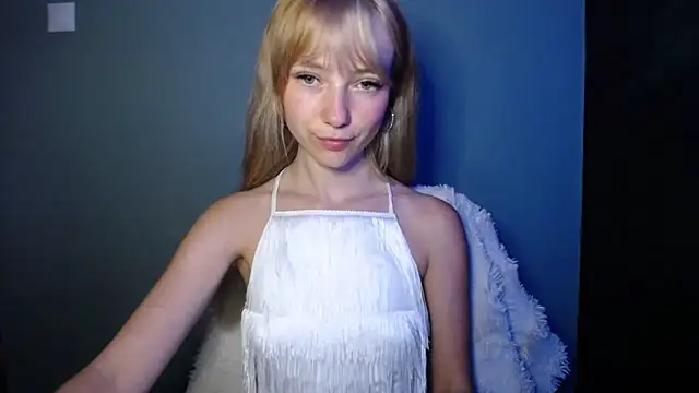 LuciaYoung online show from 12, 9, 2025