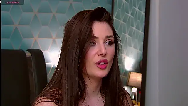 KassieWeins online show from 27, 2, 2025