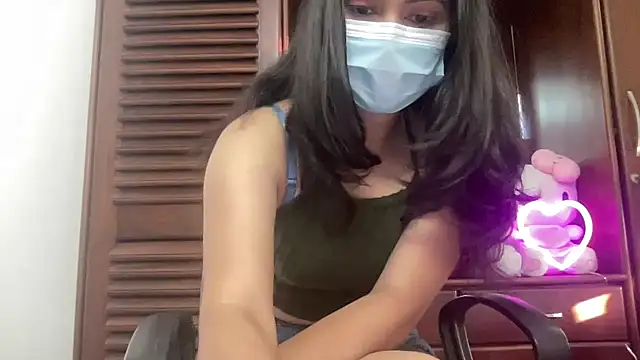 Snapshot of Princess_Lily chatting on 10, 2, 2025 Princess Lily online show from 10, 2, 2025