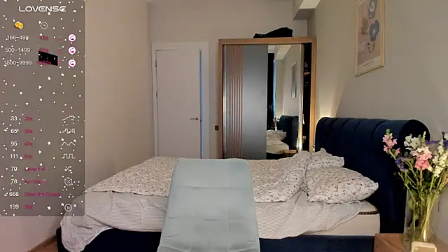 Snapshot of ThreeshaWhite chatting on 11, 11, 2025 ThreeshaWhite online show from 11, 11, 2025