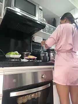 Maiaa evans online show from 7, 3, 2025