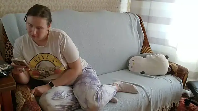 Snapshot of franceska_blue chatting on 28, 9, 2025 franceska blue online show from 28, 9, 2025