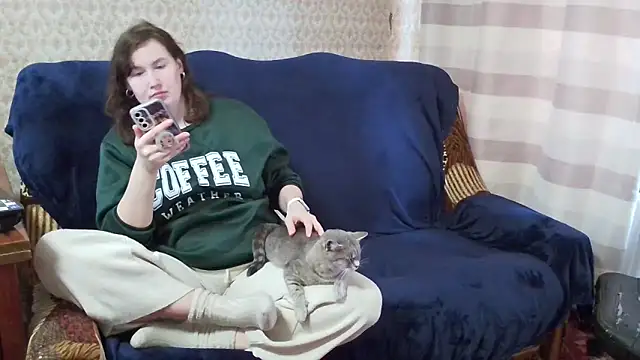 Snapshot of franceska_blue chatting on 22, 10, 2025 franceska blue online show from 22, 10, 2025