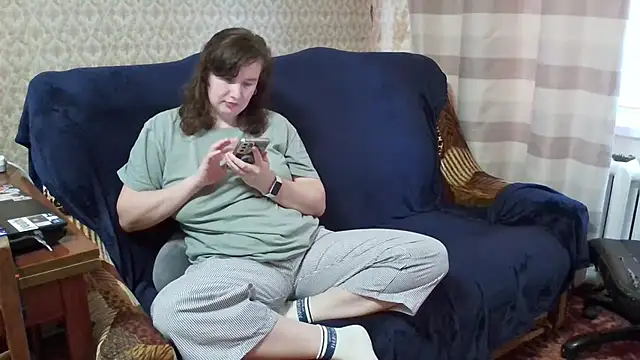 Snapshot of franceska_blue chatting on 6, 11, 2025 franceska blue online show from 6, 11, 2025