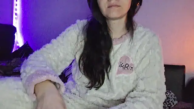 Cyndee Winter online show from 18, 12, 2024