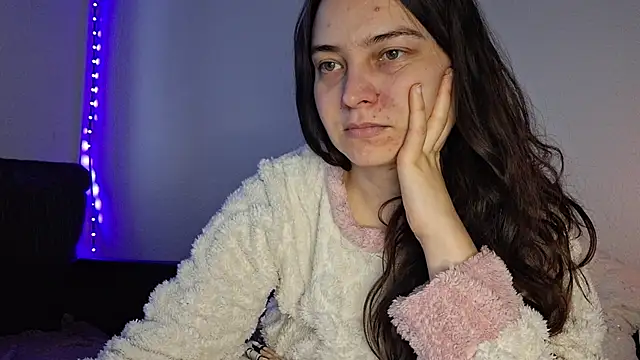 Cyndee Winter online show from 22, 12, 2024