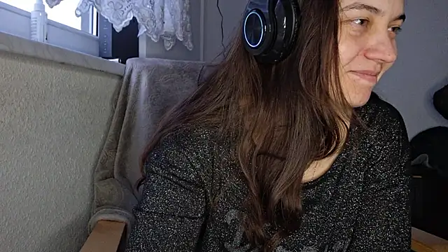 Cyndee Winter online show from 13, 3, 2025