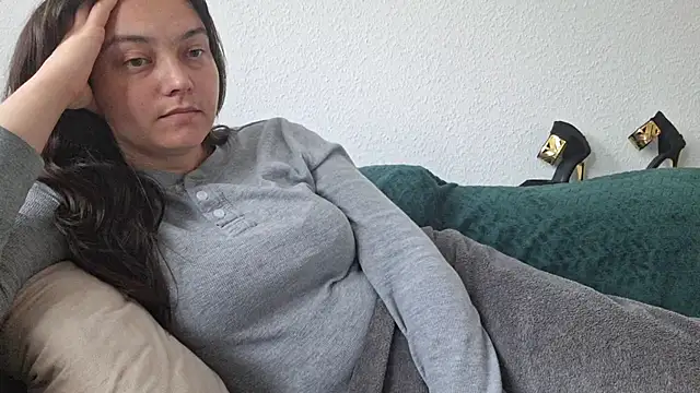 Cyndee Winter online show from 15, 9, 2025