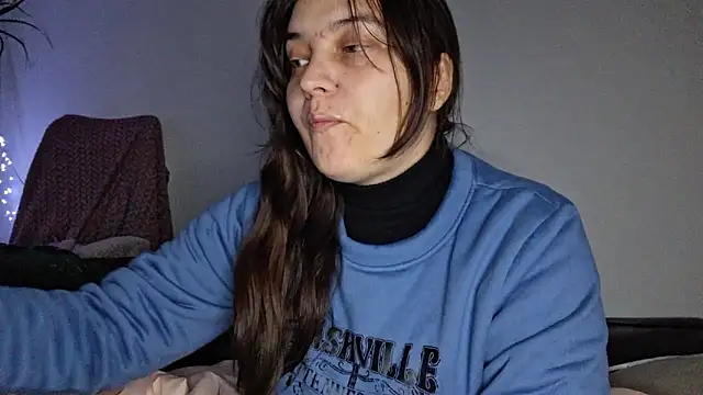 Cyndee Winter online show from 5, 12, 2025