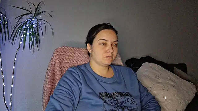 Cyndee Winter online show from 15, 12, 2025