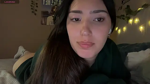 Snapshot of Anisawithlove chatting on 12, 5, 2026 Anisawithlove online show from 12, 5, 2026