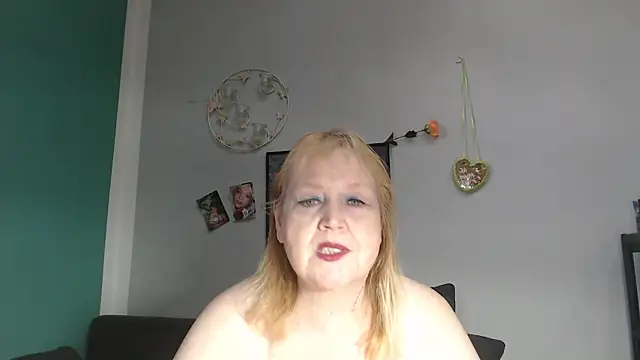 Snapshot of Blasflittchen chatting on 22, 3, 2026 Blasflittchen online show from 22, 3, 2026