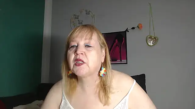 Snapshot of Blasflittchen chatting on 1, 4, 2026 Blasflittchen online show from 1, 4, 2026