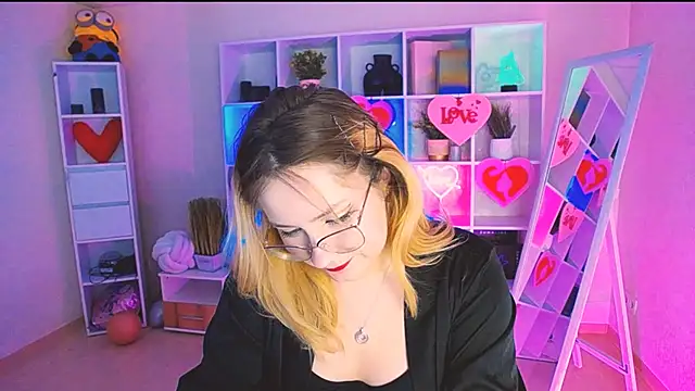 Snapshot of Bryarre chatting on 8, 2, 2025 Bryarre online show from 8, 2, 2025