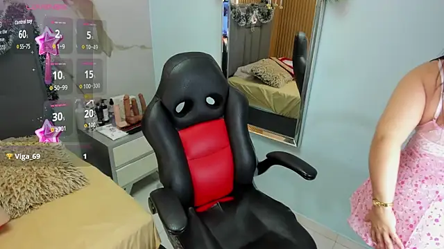 Snapshot of CINTYLOVELY chatting on 5, 1, 2026 CINTYLOVELY online show from 5, 1, 2026