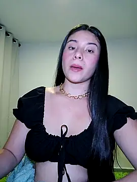 Snapshot of tara20_ chatting on 28, 9, 2025 tara20  online show from 28, 9, 2025