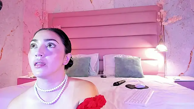 LIAH IZUMI online show from 17, 9, 2025