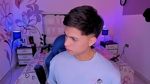 Niicky1  online show from 17, 12, 2024