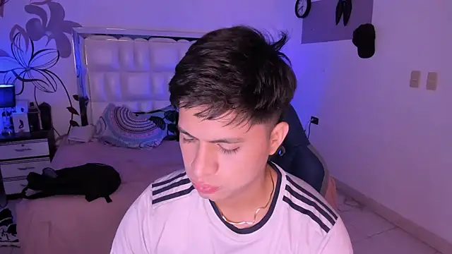 Niicky1  online show from 23, 1, 2025