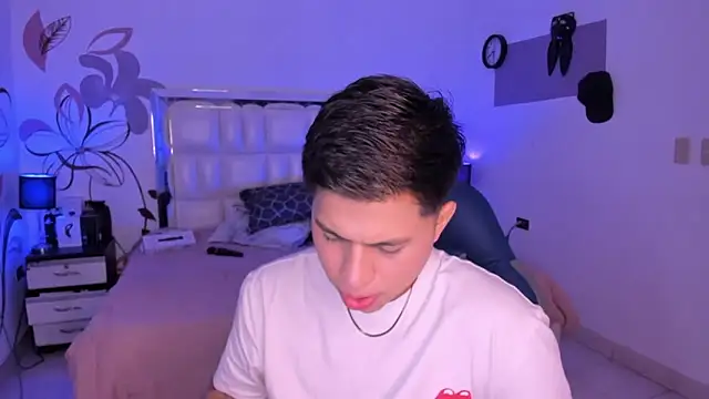 Niicky1  online show from 31, 1, 2025