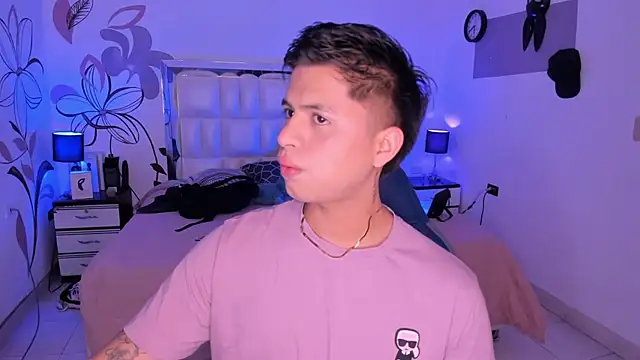 Niicky1  online show from 2, 2, 2025