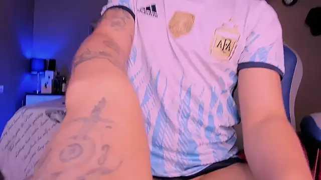 Niicky1  online show from 8, 3, 2025