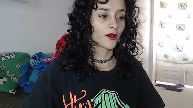 kitty22  online show from 4, 12, 2024