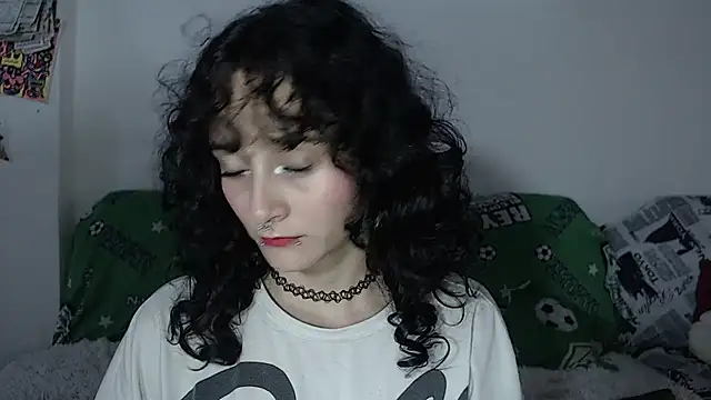 kitty22  online show from 17, 12, 2024