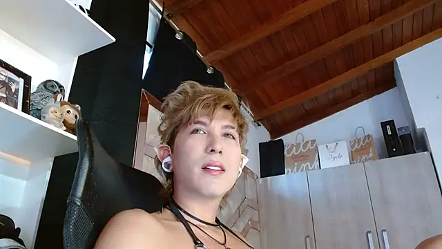 Snapshot of CONNY_BENSS chatting on 8, 10, 2025 CONNY BENSS online show from 8, 10, 2025