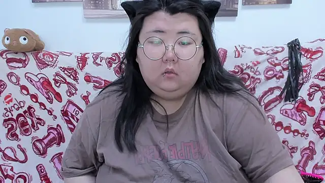 Snapshot of Nadine_asian chatting on 6, 6, 2026 Nadine asian online show from 6, 6, 2026