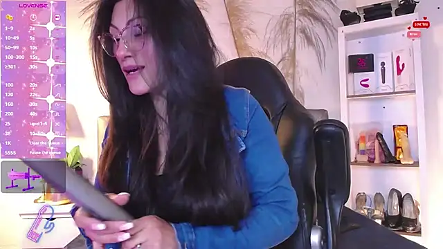 Rapunzeell  online show from 18, 1, 2025