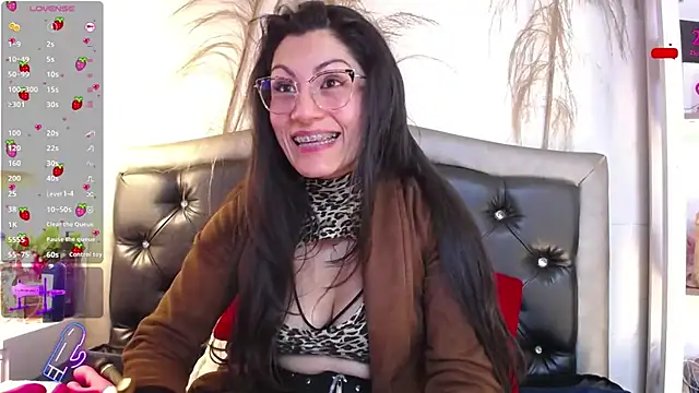 Rapunzeell  online show from 24, 2, 2025