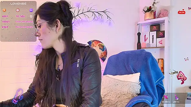 Rapunzeell  online show from 10, 9, 2025