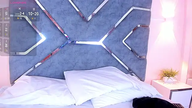 LucciaPorter online show from 20, 10, 2025