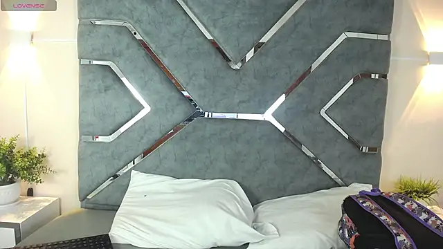 Snapshot of LucciaPorter chatting on 14, 3, 2026 LucciaPorter online show from 14, 3, 2026