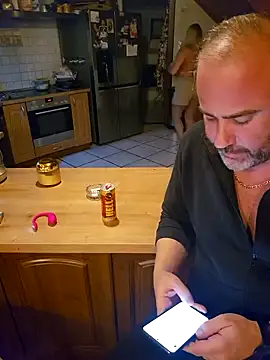 isabellaandtom online show from 23, 10, 2025
