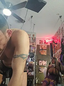 luvs2cumm69 online show from 11, 5, 2026