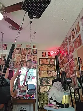 Snapshot of luvs2cumm69 chatting on 23, 6, 2026 luvs2cumm69 online show from 23, 6, 2026