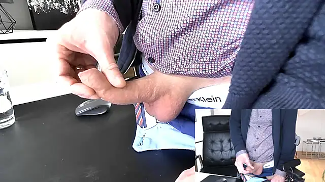 sperma tributes online show from 28, 11, 2025